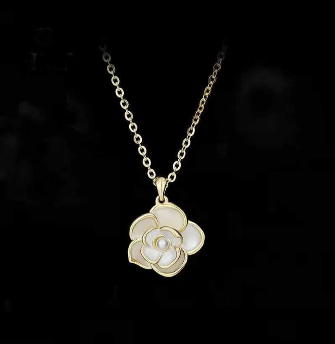 1 PC Beautiful 18K Gold Plated Camellia Flower Pendant with Pearl Accent Ideal for Anniversary Gift